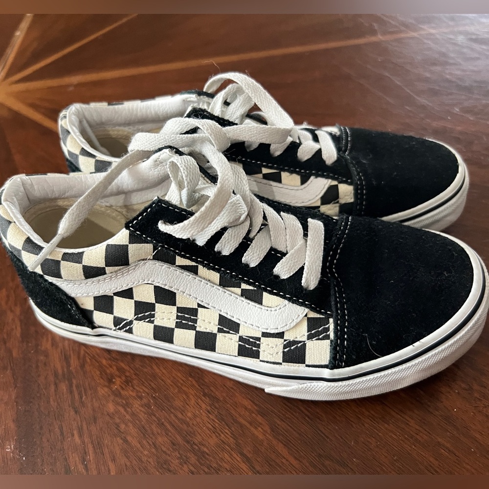 Kids Vans -Old Skool - black & white checkerboard- size 2.5
